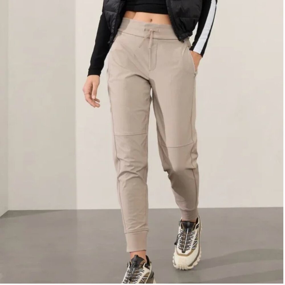 ATHLETA Women's Headlands Hybrid Trek Mid Rise Jogger Pants, Beige, Size 14